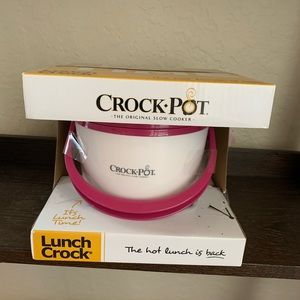 Cute mini crockpot - brand new in the box